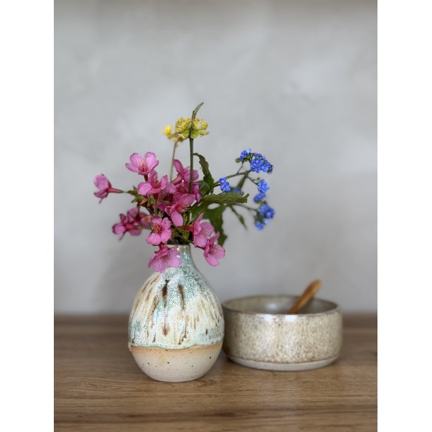Minivase, Skovdis