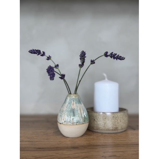 Minivase, Skovdis