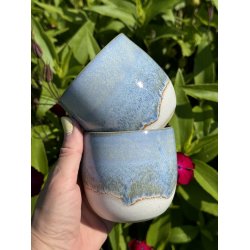 Krus u. hank, Creme/lysebl