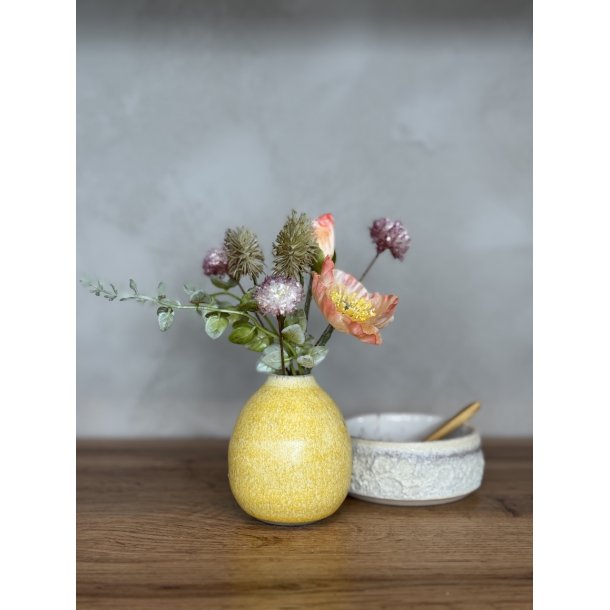 Minivase, Karrygul