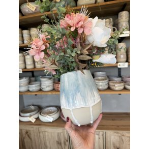 Stor vase, Kyst