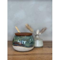 Krukke m. l�g, Gran (med hul til ske)