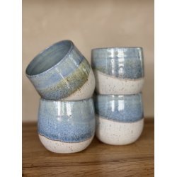 Krus u. hank, Creme/lysebl